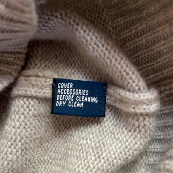 100% Cashmere Half-Zip Sweater - Picture 4 of 5